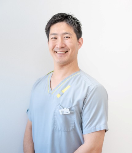 かまたに歯科 院長　鎌谷 和輝